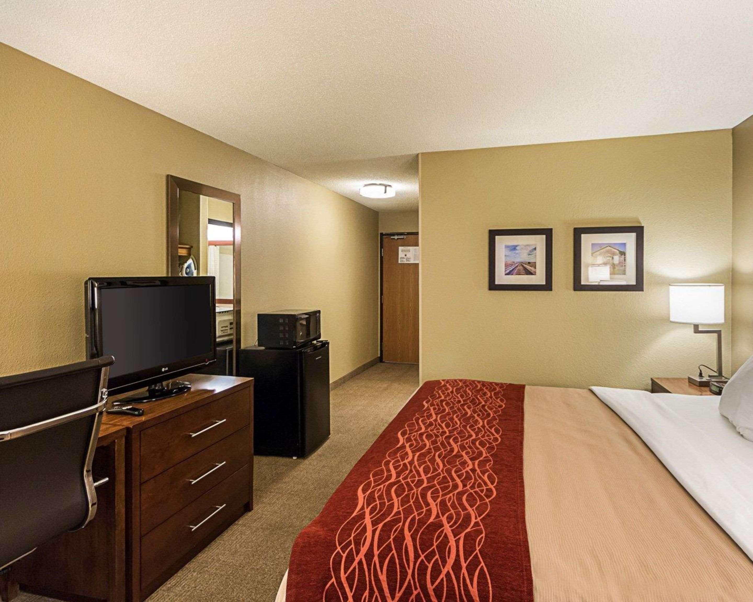 Comfort Inn East Wichita Exteriör bild