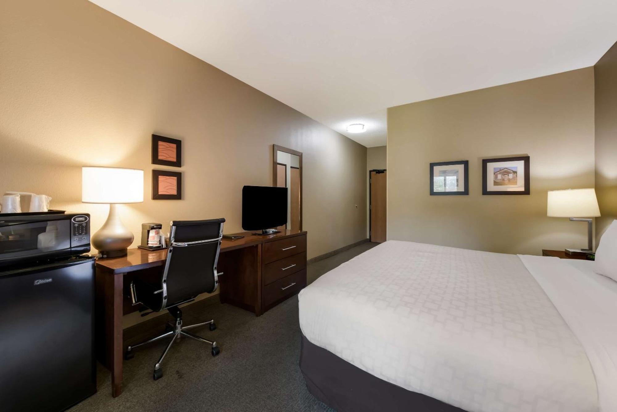 Comfort Inn East Wichita Exteriör bild