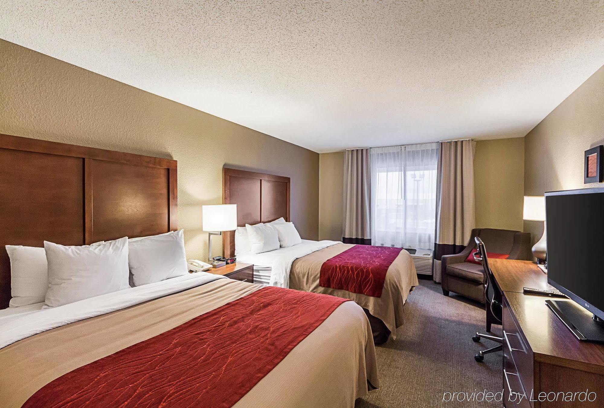 Comfort Inn East Wichita Exteriör bild